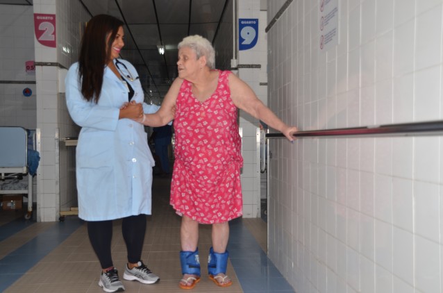 Obras Irmã Dulce inscrevem para o Curso de Fisioterapia Aplicada ao Idoso Obras Irmã Dulce inscrevem para o Curso de Fisioterapia Aplicada ao Idoso